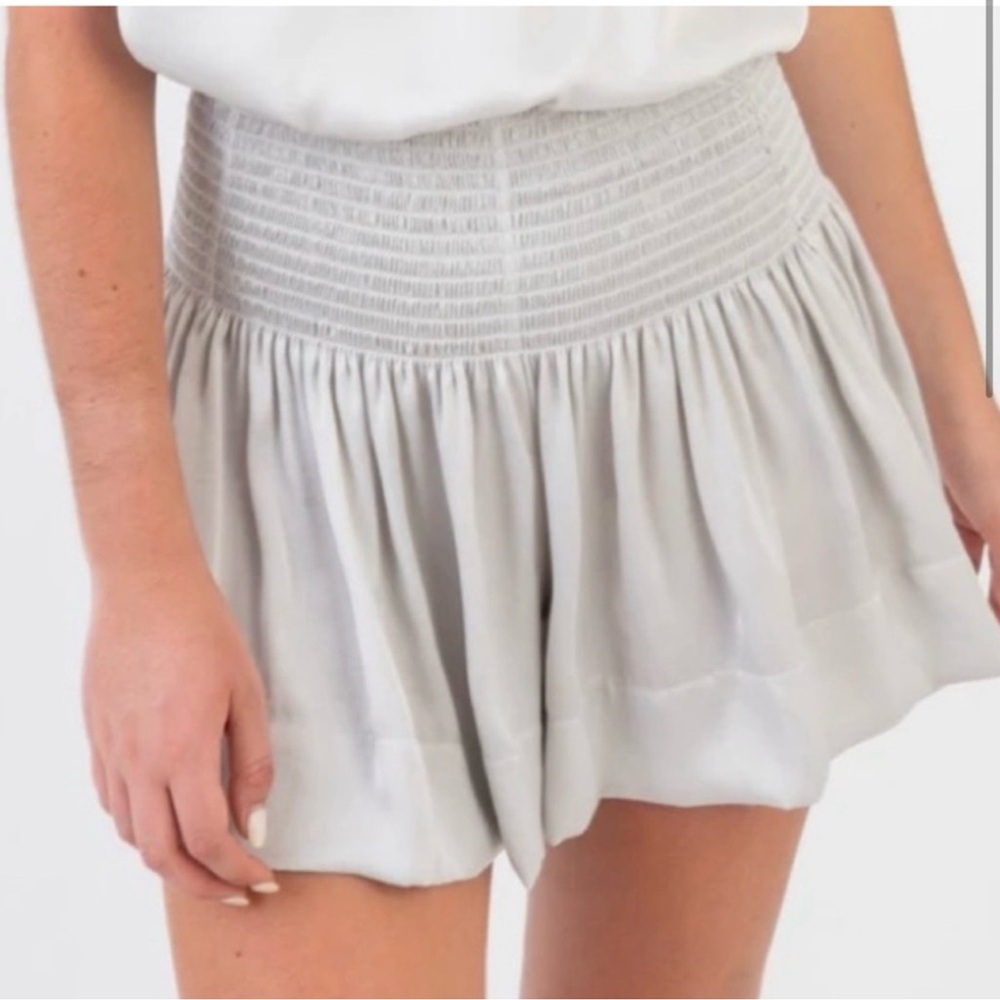 Koch Erica Shorts in Silver
